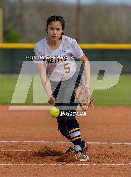 Thumbnail 3 in Three Rivers vs. Poth (Leopard Softball Classic) photogallery.
