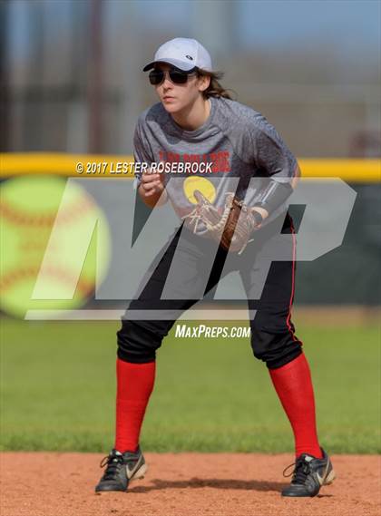 Thumbnail 3 in Three Rivers vs. Poth (Leopard Softball Classic) photogallery.