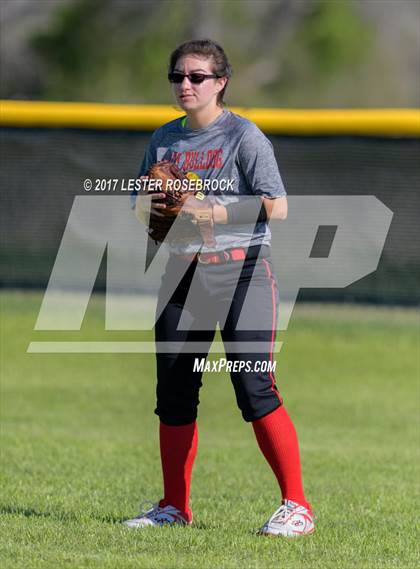 Thumbnail 3 in Three Rivers vs. Poth (Leopard Softball Classic) photogallery.