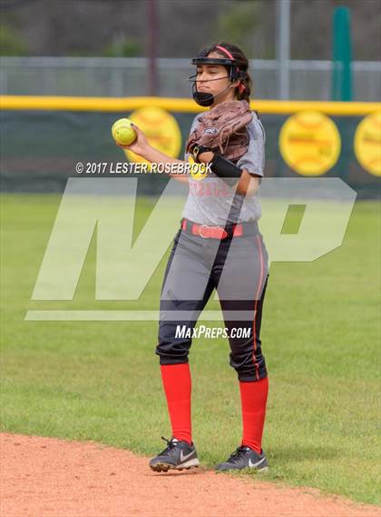 Thumbnail 1 in Three Rivers vs. Poth (Leopard Softball Classic) photogallery.