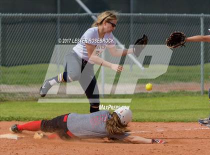 Thumbnail 3 in Three Rivers vs. Poth (Leopard Softball Classic) photogallery.