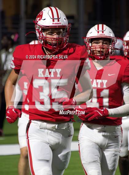 Thumbnail 3 in Katy vs Paetow photogallery.