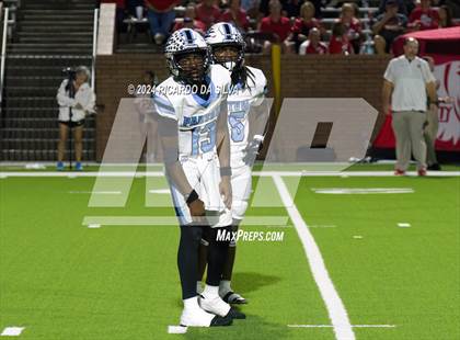 Thumbnail 2 in Katy vs Paetow photogallery.