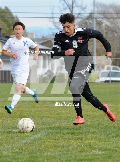 Thumbnail 2 in Corning vs. University Prep (CIF NS D2 Final) photogallery.