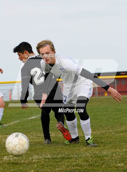 Thumbnail 3 in Corning vs. University Prep (CIF NS D2 Final) photogallery.