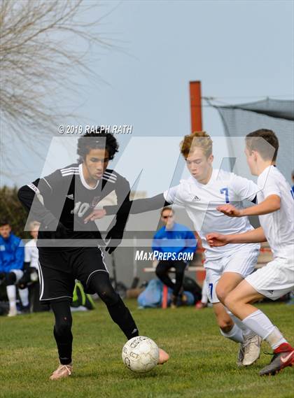 Thumbnail 2 in Corning vs. University Prep (CIF NS D2 Final) photogallery.