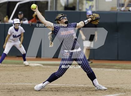 Thumbnail 1 in Robinson vs. Aubrey (UIL Softball 4A D2 Final) photogallery.