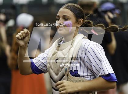 Thumbnail 2 in Robinson vs. Aubrey (UIL Softball 4A D2 Final) photogallery.