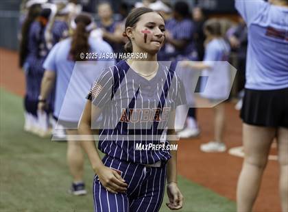 Thumbnail 3 in Robinson vs. Aubrey (UIL Softball 4A D2 Final) photogallery.