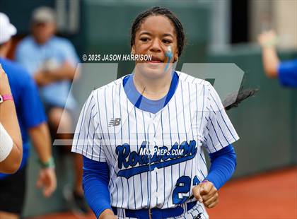 Thumbnail 3 in Robinson vs. Aubrey (UIL Softball 4A D2 Final) photogallery.
