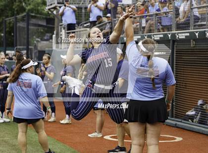 Thumbnail 3 in Robinson vs. Aubrey (UIL Softball 4A D2 Final) photogallery.
