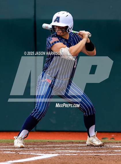 Thumbnail 1 in Robinson vs. Aubrey (UIL Softball 4A D2 Final) photogallery.