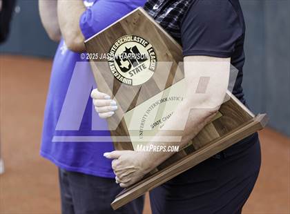 Thumbnail 1 in Robinson vs. Aubrey (UIL Softball 4A D2 Final) photogallery.