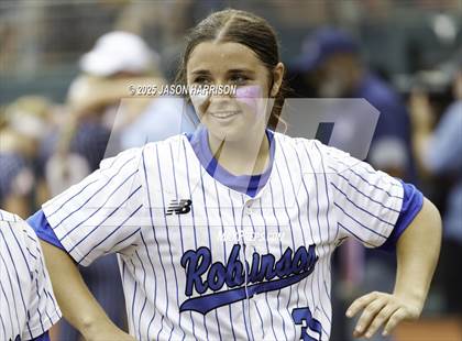 Thumbnail 1 in Robinson vs. Aubrey (UIL Softball 4A D2 Final) photogallery.