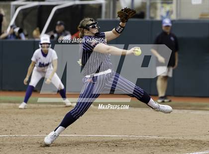 Thumbnail 3 in Robinson vs. Aubrey (UIL Softball 4A D2 Final) photogallery.