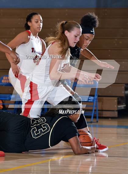 Thumbnail 2 in Bethel vs. Antelope (40th Claude Brock Memorial) photogallery.