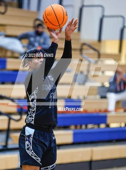 Thumbnail 1 in Millbrook vs. Dutchtown (Lemon Street Classic) photogallery.