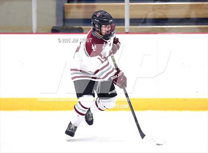 Thumbnail 1 in Loomis vs. St. Paul's (Avon Christmas Classic 5th Place photogallery.