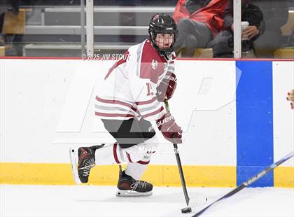 Thumbnail 2 in Loomis vs. St. Paul's (Avon Christmas Classic 5th Place photogallery.