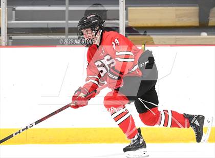 Thumbnail 2 in Loomis vs. St. Paul's (Avon Christmas Classic 5th Place photogallery.