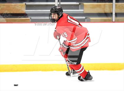 Thumbnail 3 in Loomis vs. St. Paul's (Avon Christmas Classic 5th Place photogallery.