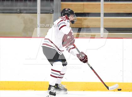 Thumbnail 2 in Loomis vs. St. Paul's (Avon Christmas Classic 5th Place photogallery.