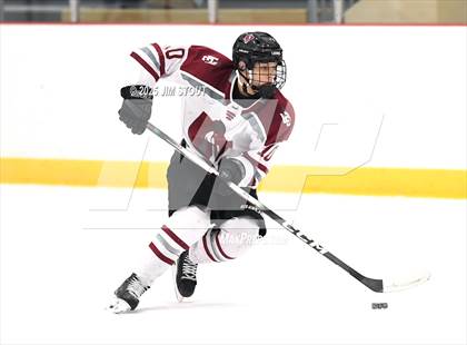 Thumbnail 1 in Loomis vs. St. Paul's (Avon Christmas Classic 5th Place photogallery.