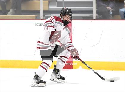 Thumbnail 2 in Loomis vs. St. Paul's (Avon Christmas Classic 5th Place photogallery.