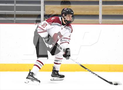 Thumbnail 2 in Loomis vs. St. Paul's (Avon Christmas Classic 5th Place photogallery.