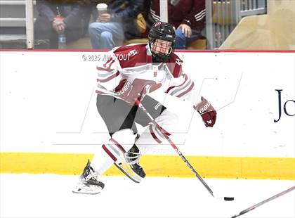 Thumbnail 2 in Loomis vs. St. Paul's (Avon Christmas Classic 5th Place photogallery.