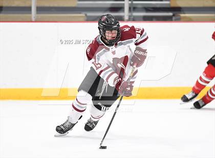 Thumbnail 2 in Loomis vs. St. Paul's (Avon Christmas Classic 5th Place photogallery.