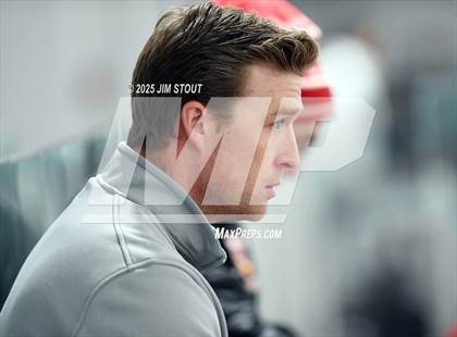 Thumbnail 1 in Loomis vs. St. Paul's (Avon Christmas Classic 5th Place photogallery.