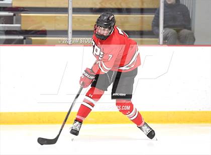 Thumbnail 1 in Loomis vs. St. Paul's (Avon Christmas Classic 5th Place photogallery.