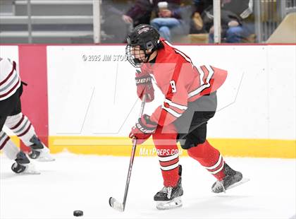 Thumbnail 1 in Loomis vs. St. Paul's (Avon Christmas Classic 5th Place photogallery.