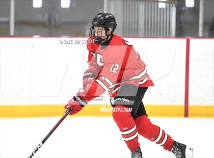 Thumbnail 3 in Loomis vs. St. Paul's (Avon Christmas Classic 5th Place photogallery.