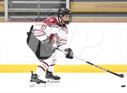 Thumbnail 1 in Loomis vs. St. Paul's (Avon Christmas Classic 5th Place photogallery.