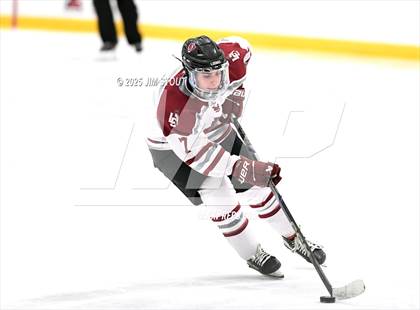 Thumbnail 3 in Loomis vs. St. Paul's (Avon Christmas Classic 5th Place photogallery.