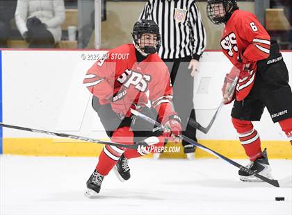 Thumbnail 2 in Loomis vs. St. Paul's (Avon Christmas Classic 5th Place photogallery.