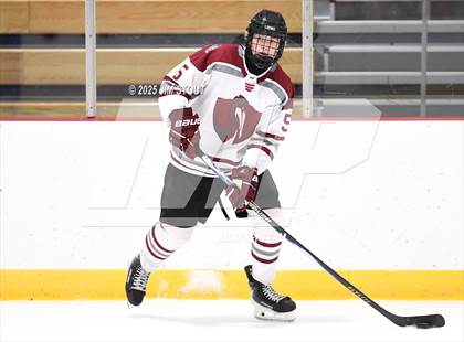 Thumbnail 2 in Loomis vs. St. Paul's (Avon Christmas Classic 5th Place photogallery.