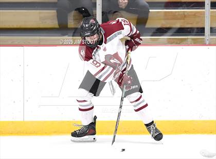 Thumbnail 1 in Loomis vs. St. Paul's (Avon Christmas Classic 5th Place photogallery.