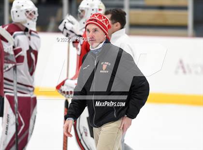 Thumbnail 2 in Loomis vs. St. Paul's (Avon Christmas Classic 5th Place photogallery.