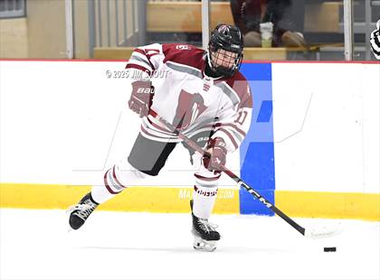 Thumbnail 2 in Loomis vs. St. Paul's (Avon Christmas Classic 5th Place photogallery.