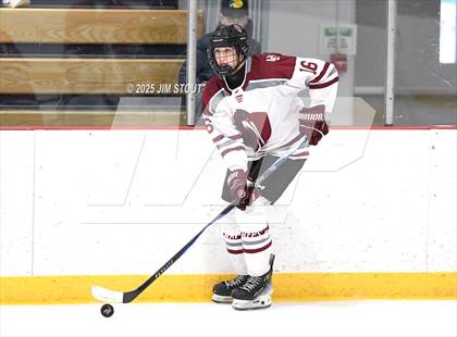 Thumbnail 2 in Loomis vs. St. Paul's (Avon Christmas Classic 5th Place photogallery.