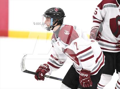 Thumbnail 3 in Loomis vs. St. Paul's (Avon Christmas Classic 5th Place photogallery.