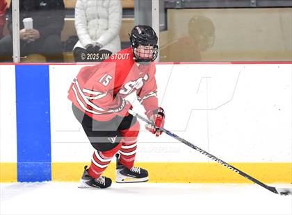 Thumbnail 1 in Loomis vs. St. Paul's (Avon Christmas Classic 5th Place photogallery.