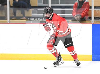 Thumbnail 1 in Loomis vs. St. Paul's (Avon Christmas Classic 5th Place photogallery.