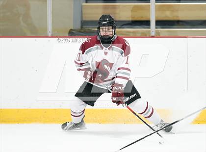 Thumbnail 1 in Loomis vs. St. Paul's (Avon Christmas Classic 5th Place photogallery.