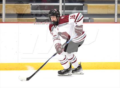 Thumbnail 2 in Loomis vs. St. Paul's (Avon Christmas Classic 5th Place photogallery.