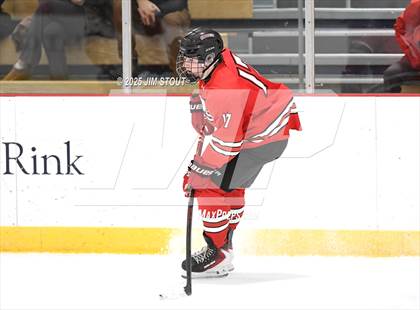 Thumbnail 3 in Loomis vs. St. Paul's (Avon Christmas Classic 5th Place photogallery.