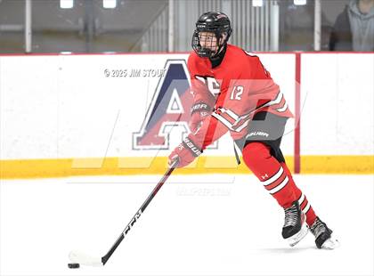 Thumbnail 2 in Loomis vs. St. Paul's (Avon Christmas Classic 5th Place photogallery.